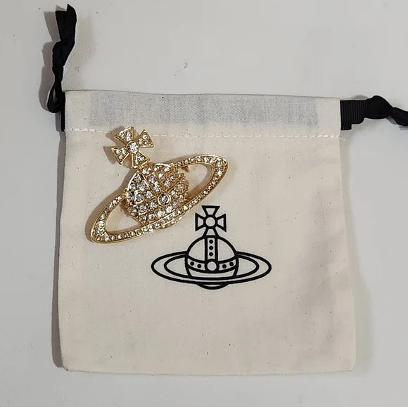 Vivienne Westwood Bas Relief Gold Brooch Brand New - Picture 2 of 10